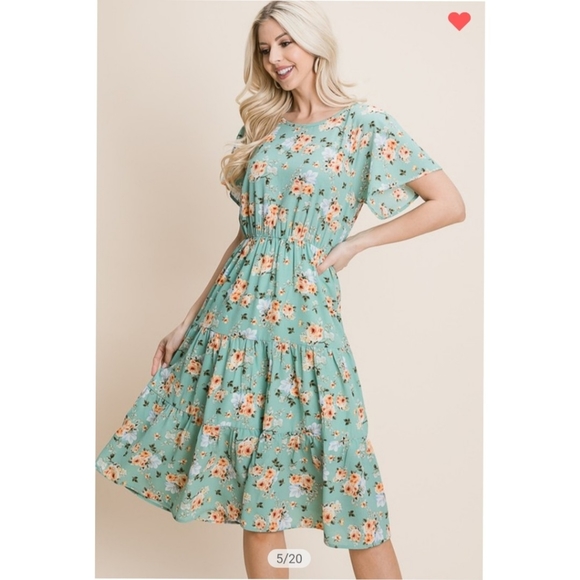 Reborn J Dresses & Skirts - LAST ONE! Small Reborn J Mint Floral dress
